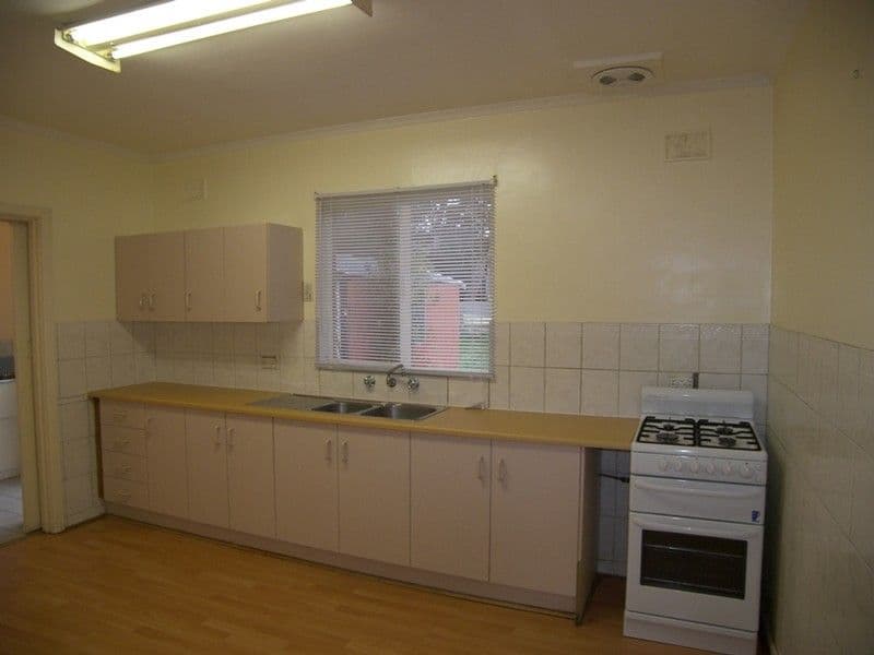 15 Barcoo Road, PARA HILLS SA 5096, Para Hills - Thumbnail 2