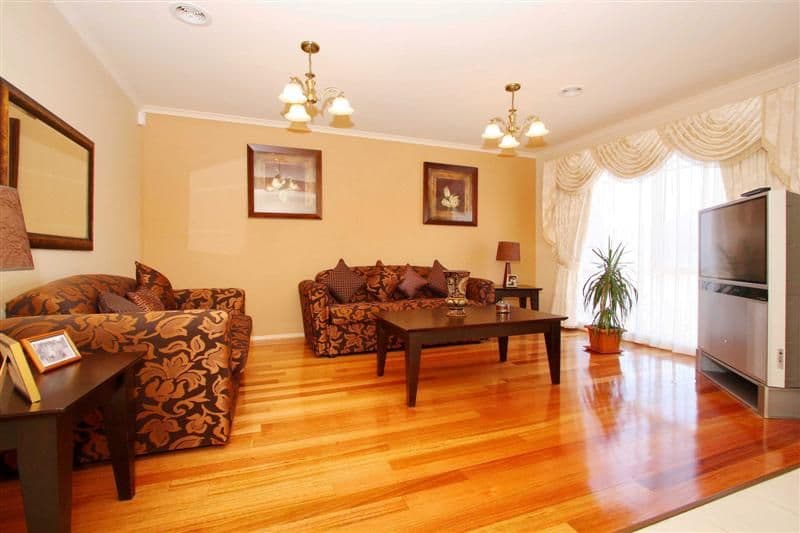 2 Manly Court, TAYLORS HILL VIC 3037, Taylors Hill - Thumbnail 6