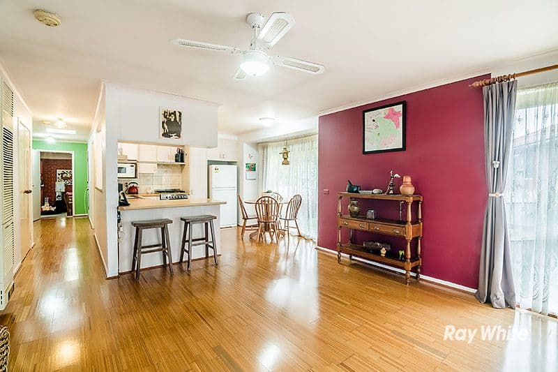 7 Bill Place, Hampton Park VIC 3976, Hampton Park - Thumbnail 2