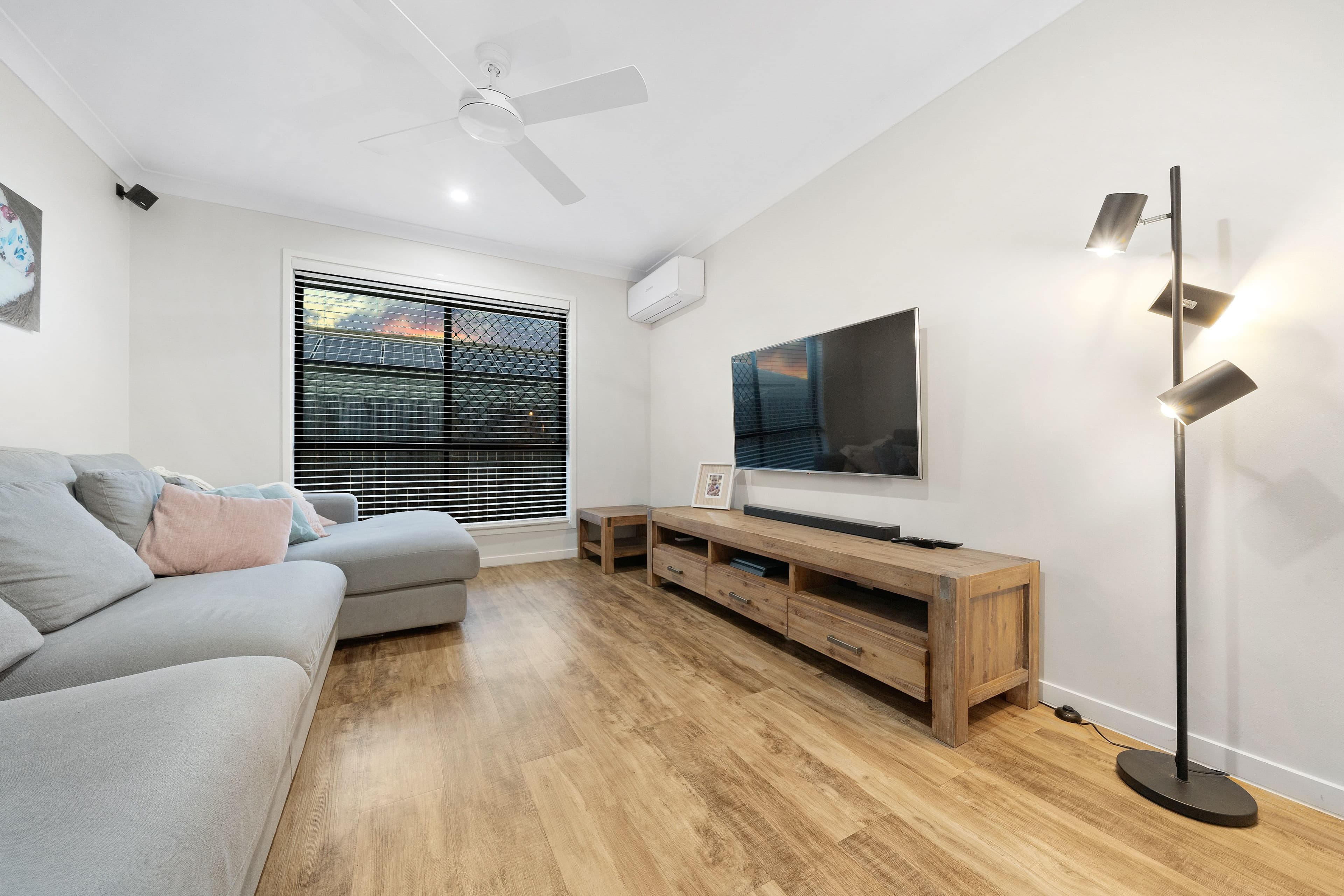 1 Arif Place, Heritage Park QLD 4118, Heritage Park - Thumbnail 2