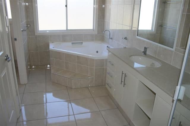19 Heeney Street, CHINCHILLA QLD 4413, Chinchilla - Thumbnail 3
