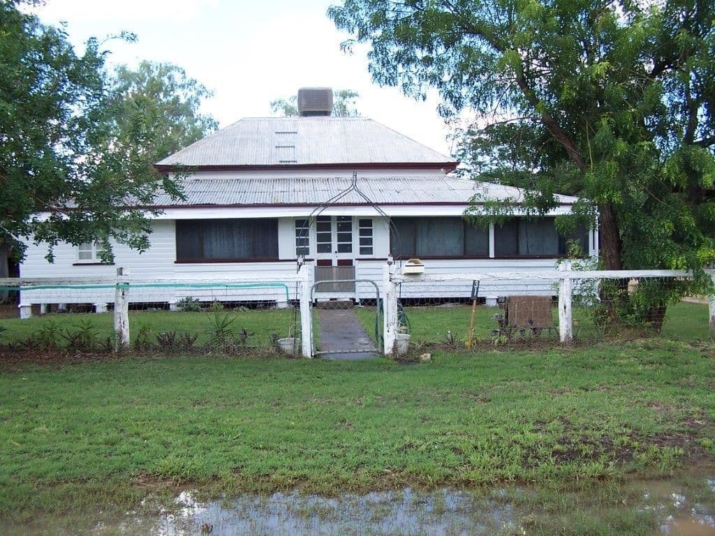 31 Garden Street, Blackall QLD 4472, Blackall - Image 1