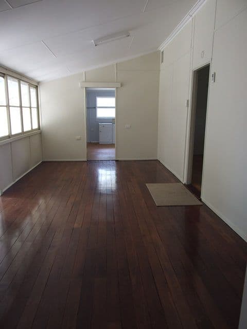 31 Garden Street, Blackall QLD 4472, Blackall - Thumbnail 2