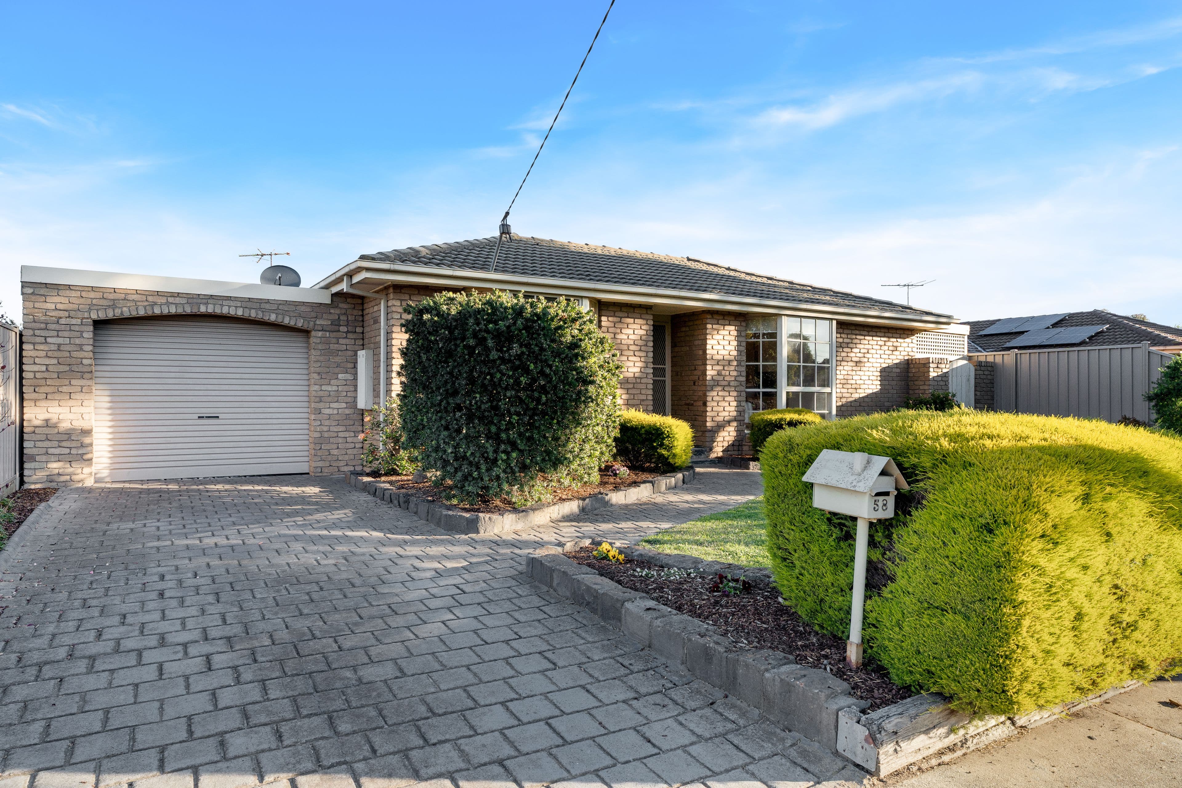 58 Bainbridge Close, Craigieburn VIC 3064, Craigieburn - Thumbnail 2