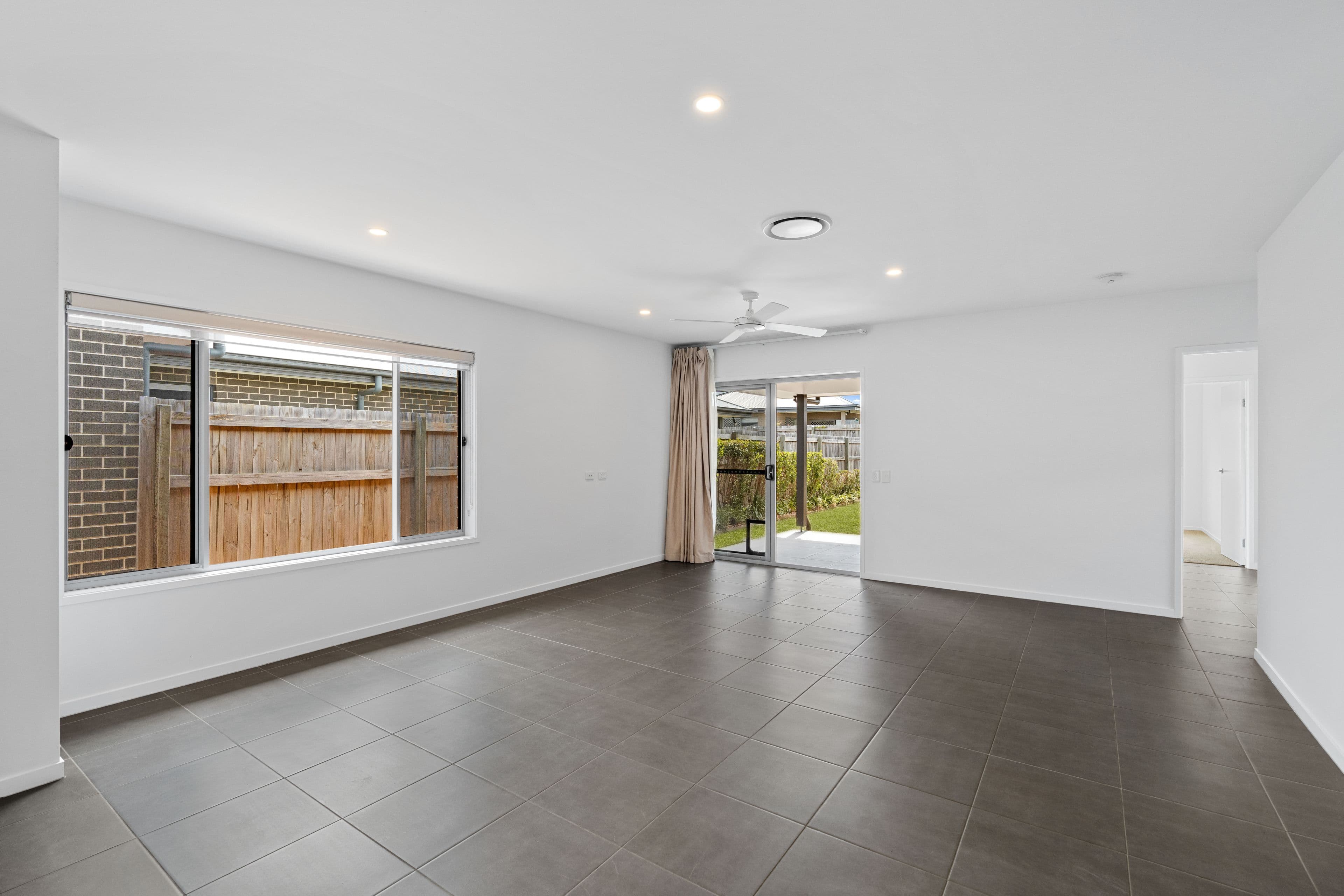 94 McConnell Esplanande, Strathpine QLD 4500, Strathpine - Thumbnail 3