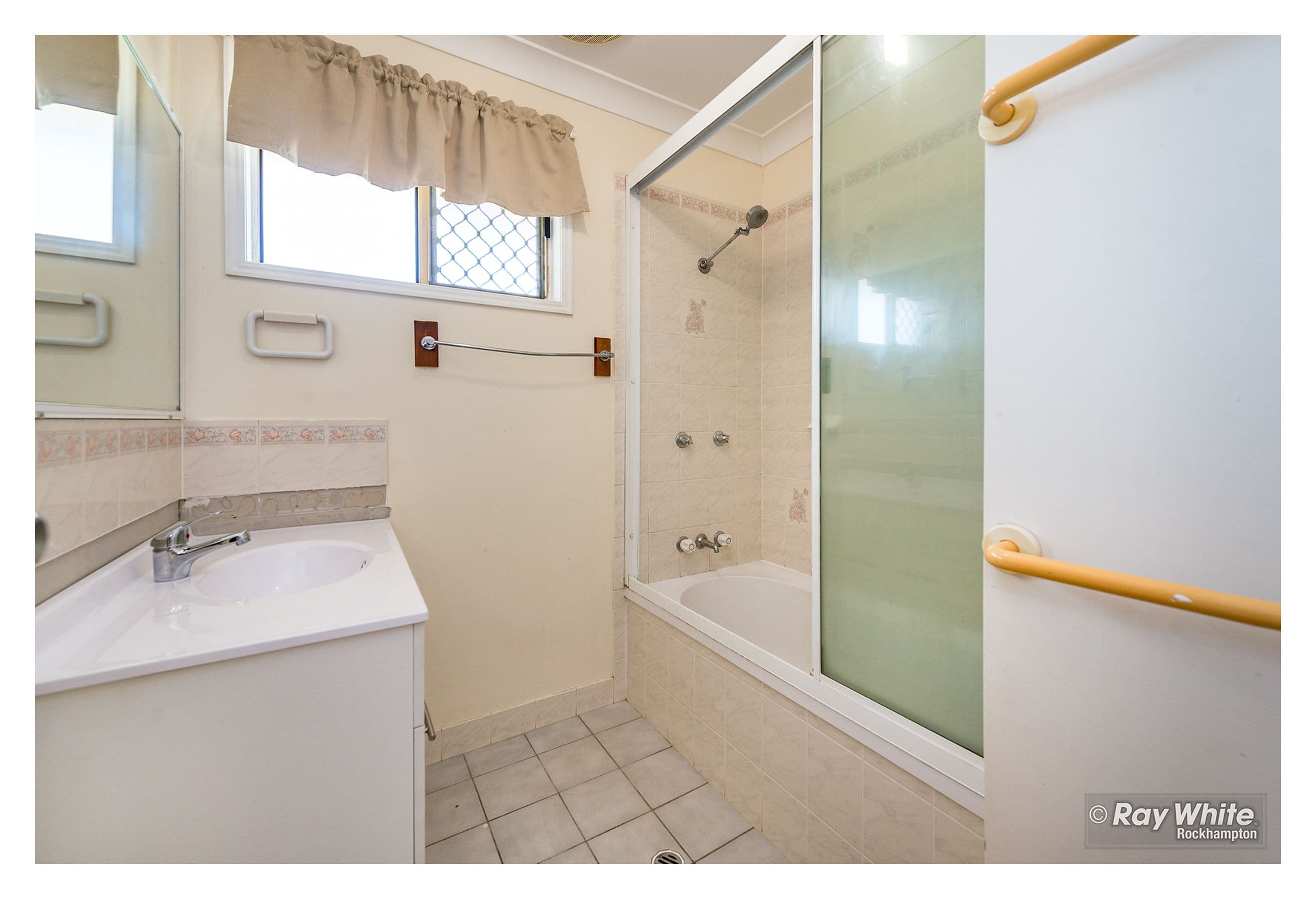 5 Taaffe Close, Gracemere QLD 4702, Gracemere - Thumbnail 3