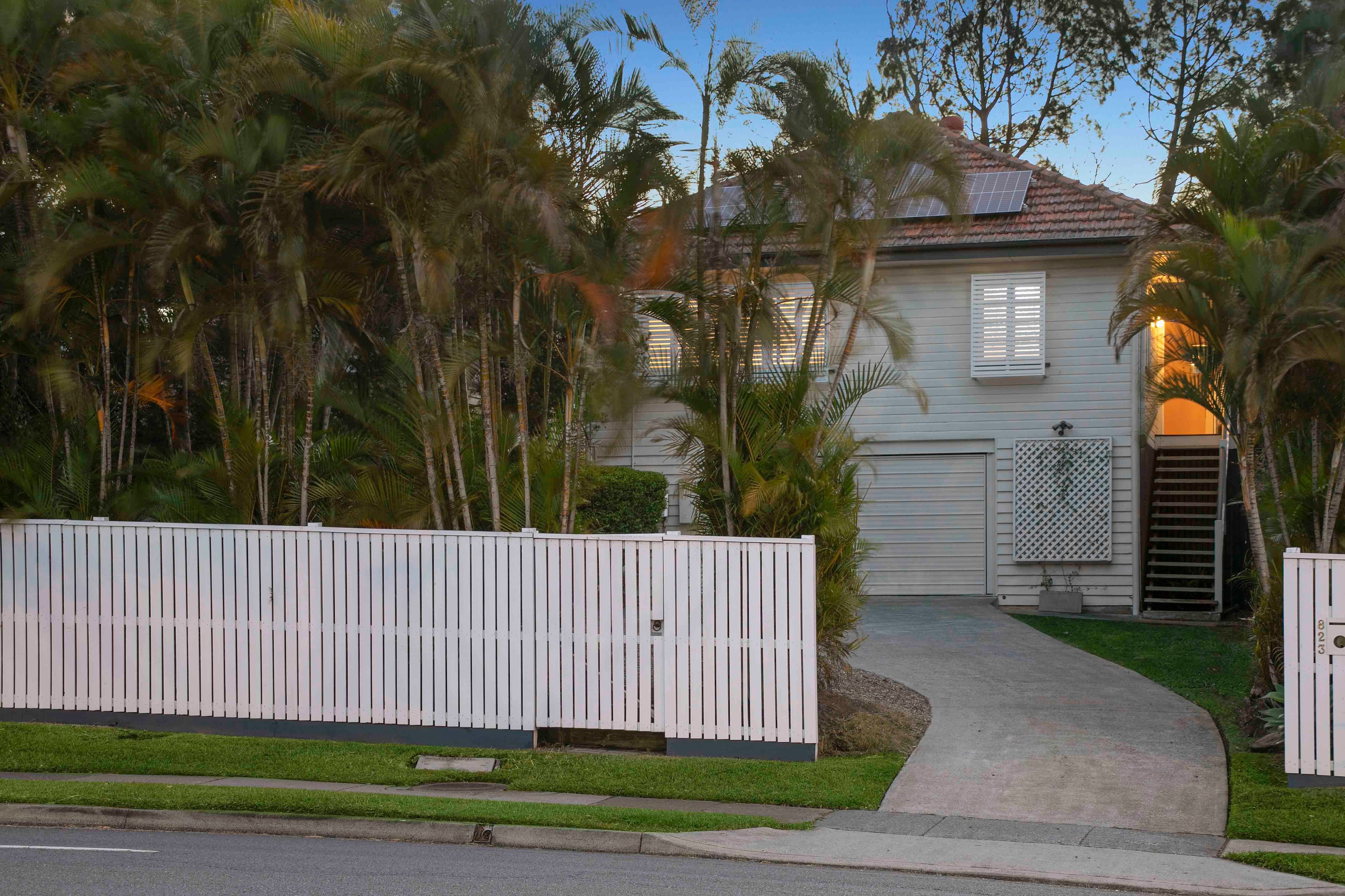 823 Oxley Road, Corinda QLD 4075, Corinda - Image 1