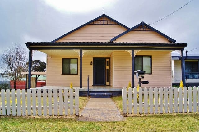 30 Murringo Street, YOUNG NSW 2594, Young - Image 1