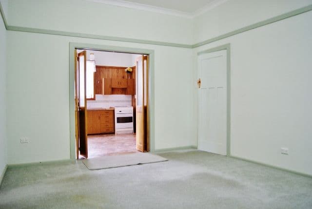 30 Murringo Street, YOUNG NSW 2594, Young - Thumbnail 4