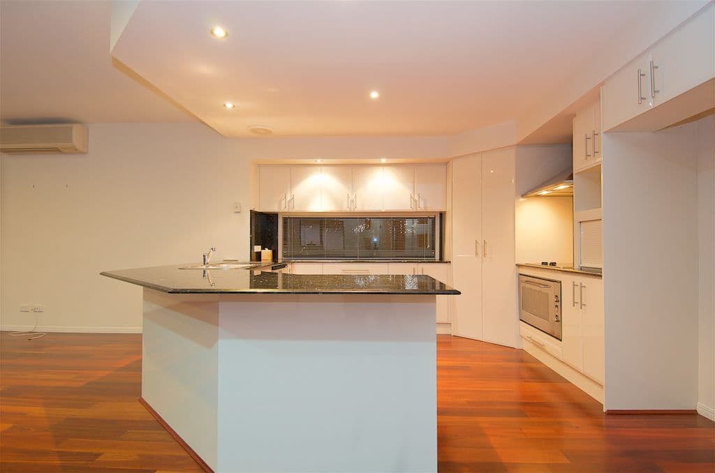 15 Torquay Place, Arundel QLD 4214, Arundel - Thumbnail 6