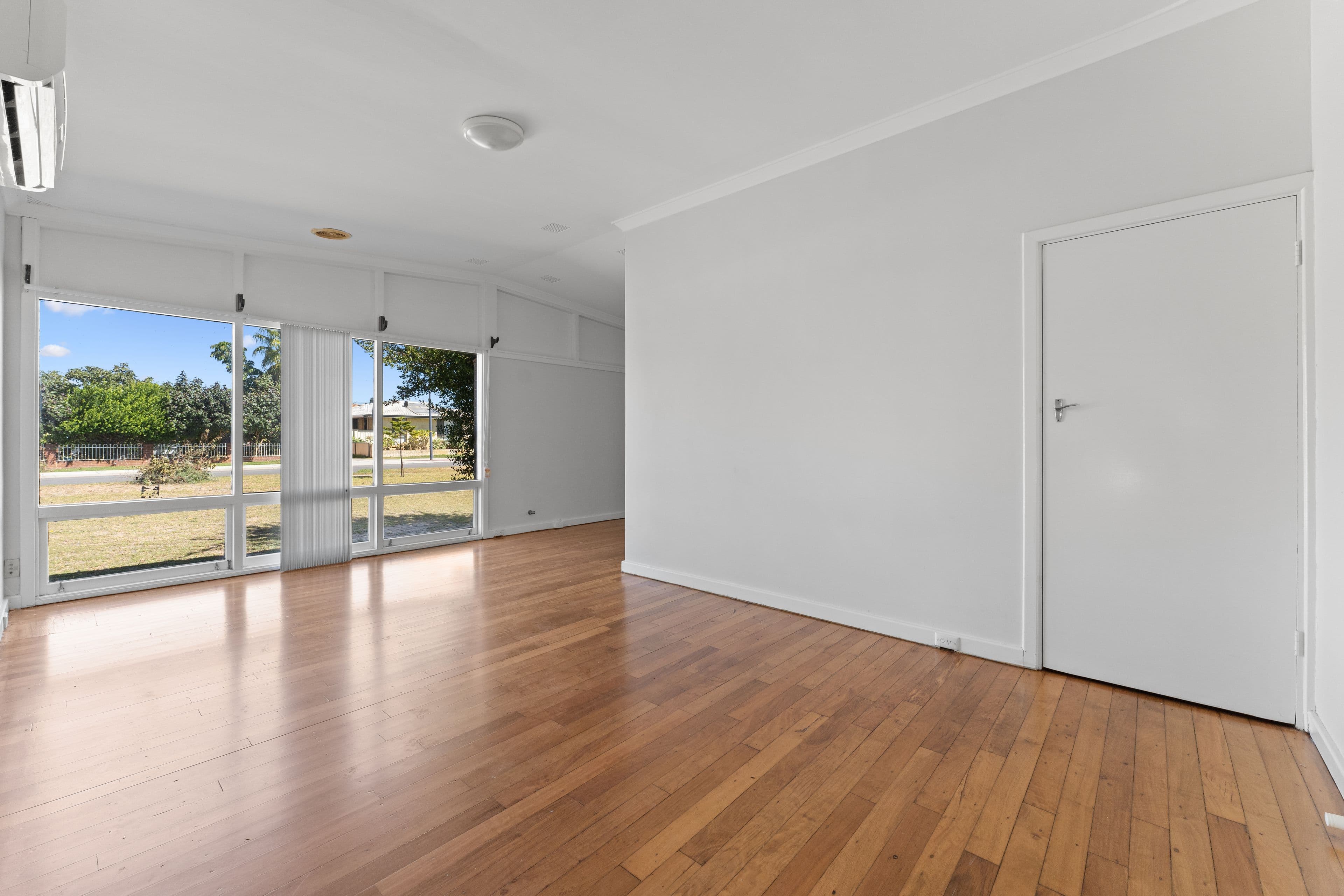 16 Griggs Way, Rockingham WA 6168, Rockingham - Thumbnail 7