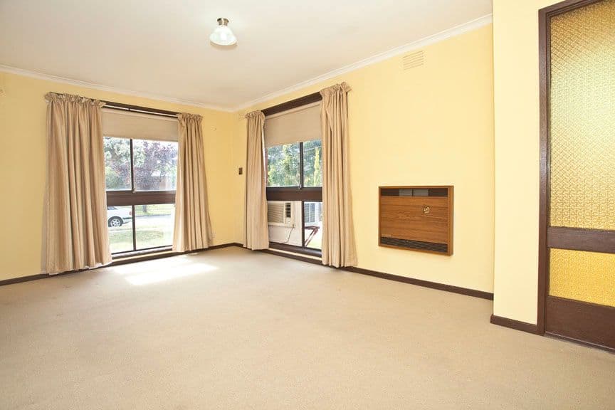 83 Shelton Crescent, NOBLE PARK NORTH VIC 3174, Noble Park North - Thumbnail 2