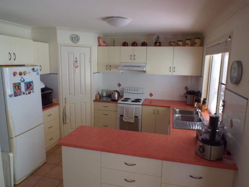 16 Outridge Street, Wondai QLD 4606, Wondai - Thumbnail 2