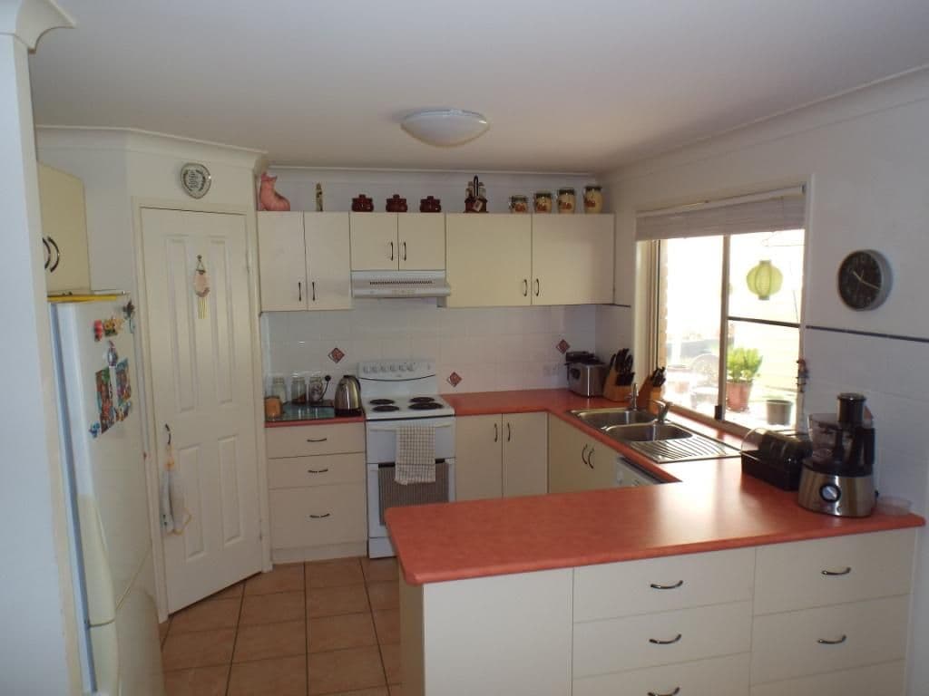 16 Outridge Street, Wondai QLD 4606, Wondai - Thumbnail 3