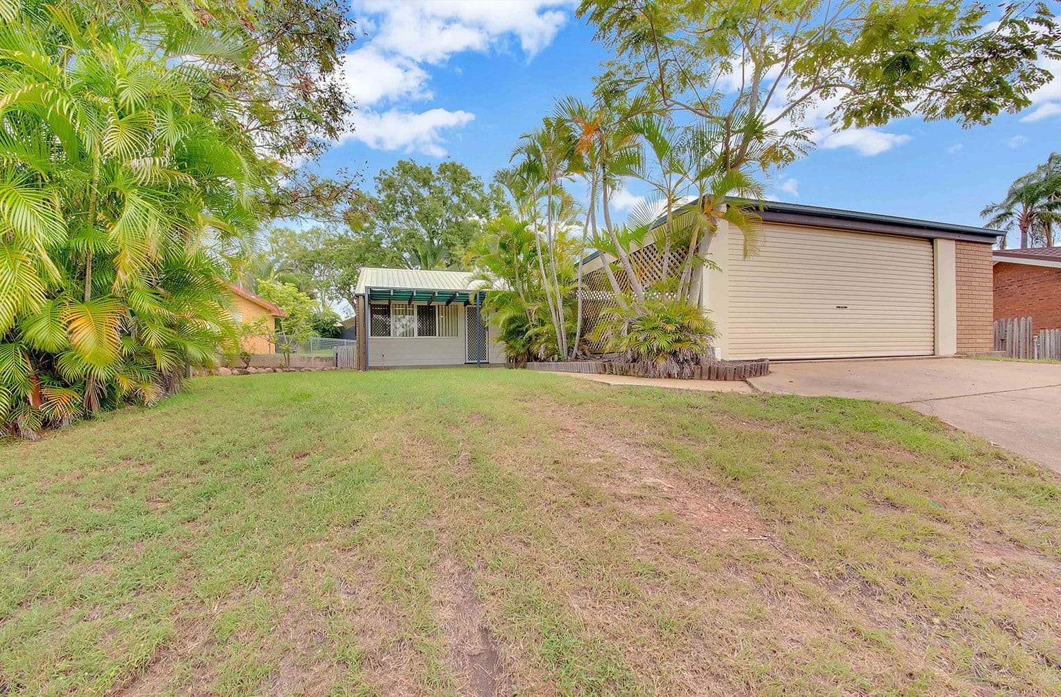 14 Aramac Drive, Clinton QLD 4680, Clinton - Thumbnail 2