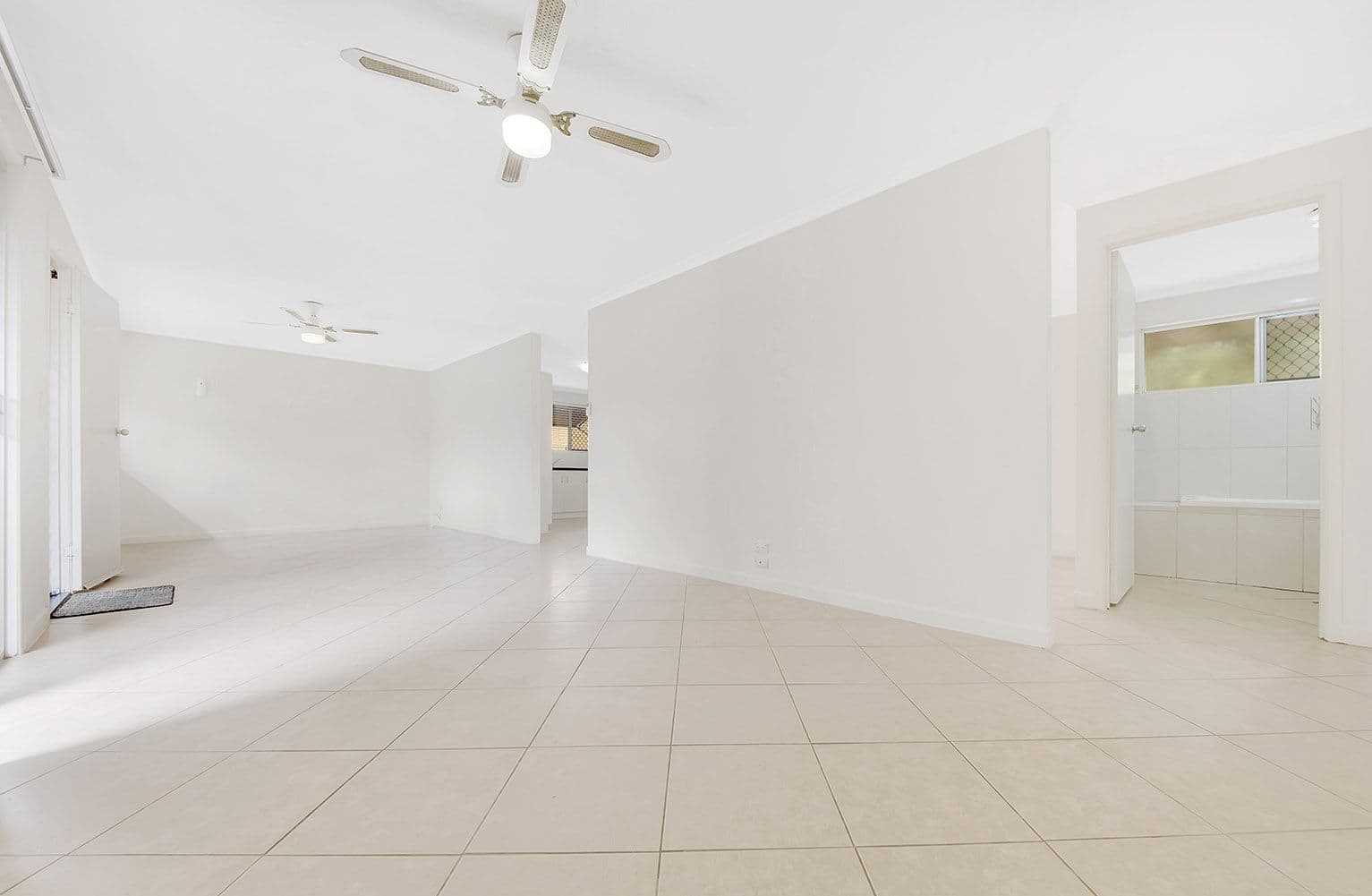 14 Aramac Drive, Clinton QLD 4680, Clinton - Thumbnail 7
