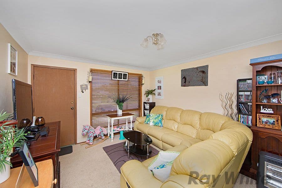 15 Laelana Avenue, Budgewoi NSW 2262, Budgewoi - Thumbnail 3