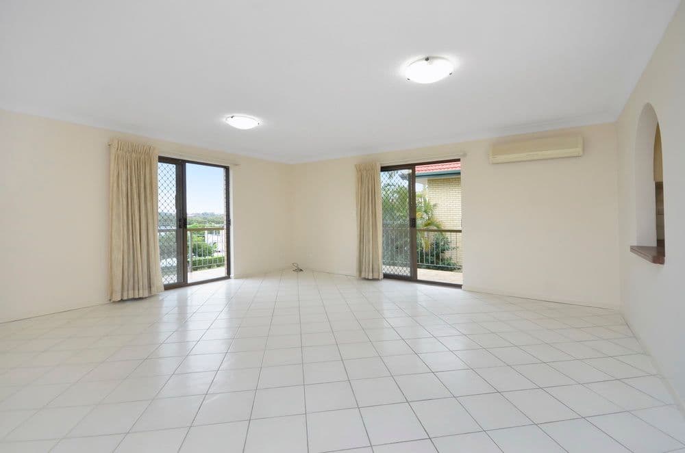 39 Ninth Avenue, COORPAROO QLD 4151, Coorparoo - Thumbnail 2
