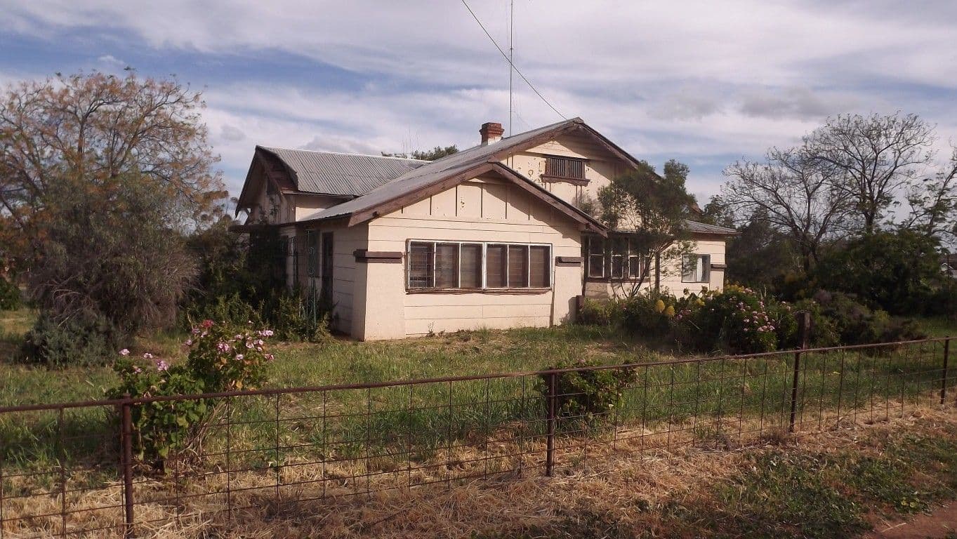 8 Station Street, CONDOBOLIN NSW 2877, Condobolin - Thumbnail 2