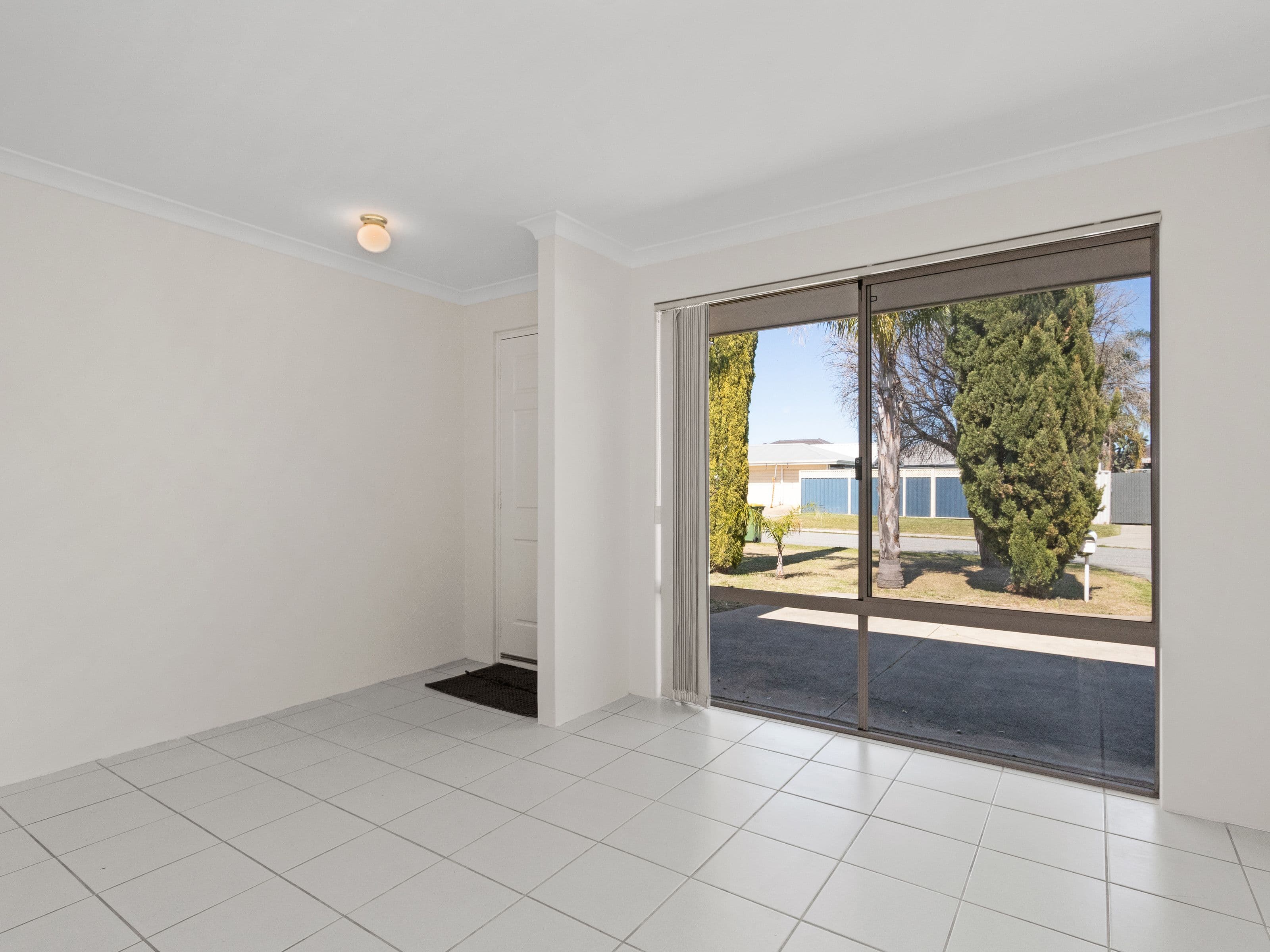 16 Hogarth Street, Cannington WA 6107, Cannington - Thumbnail 7