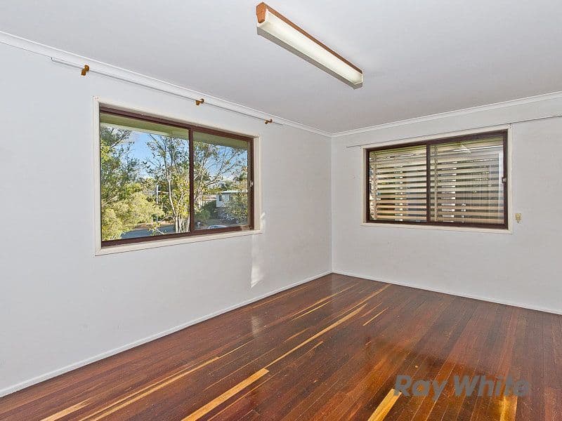 1 Lisa Street, Strathpine QLD 4500, Strathpine - Thumbnail 4