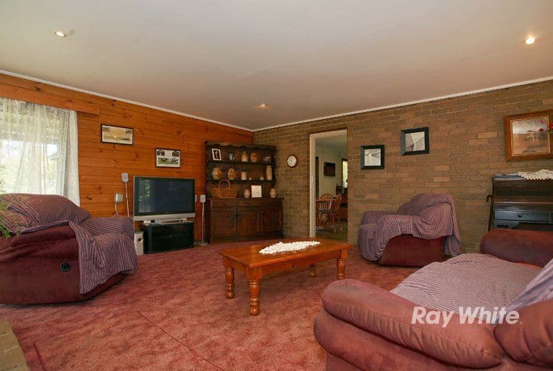 4 Fletcher Road, CRANBOURNE SOUTH VIC 3977, Cranbourne South - Thumbnail 6