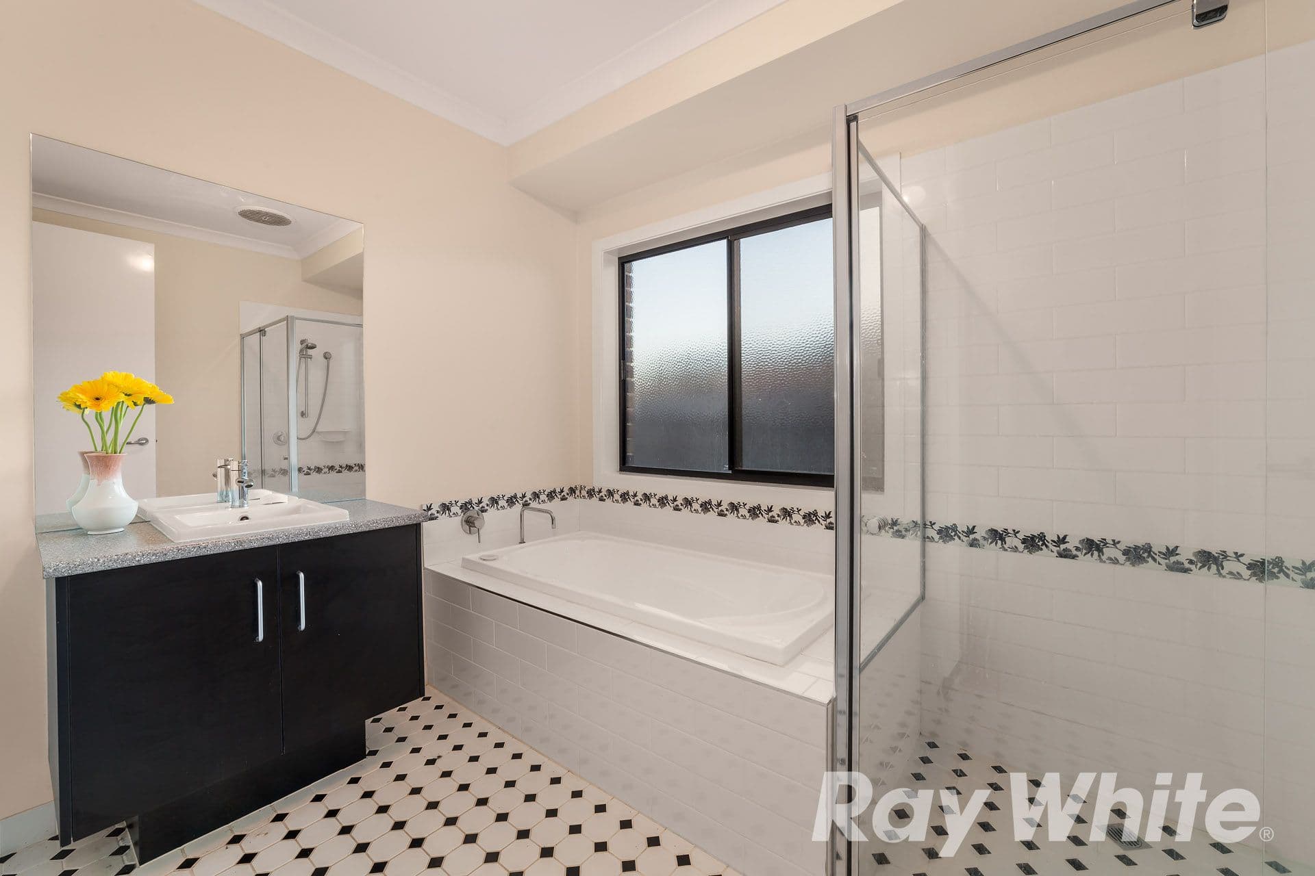 58 Bayfield Road West, Bayswater North VIC 3153, Bayswater North - Thumbnail 6