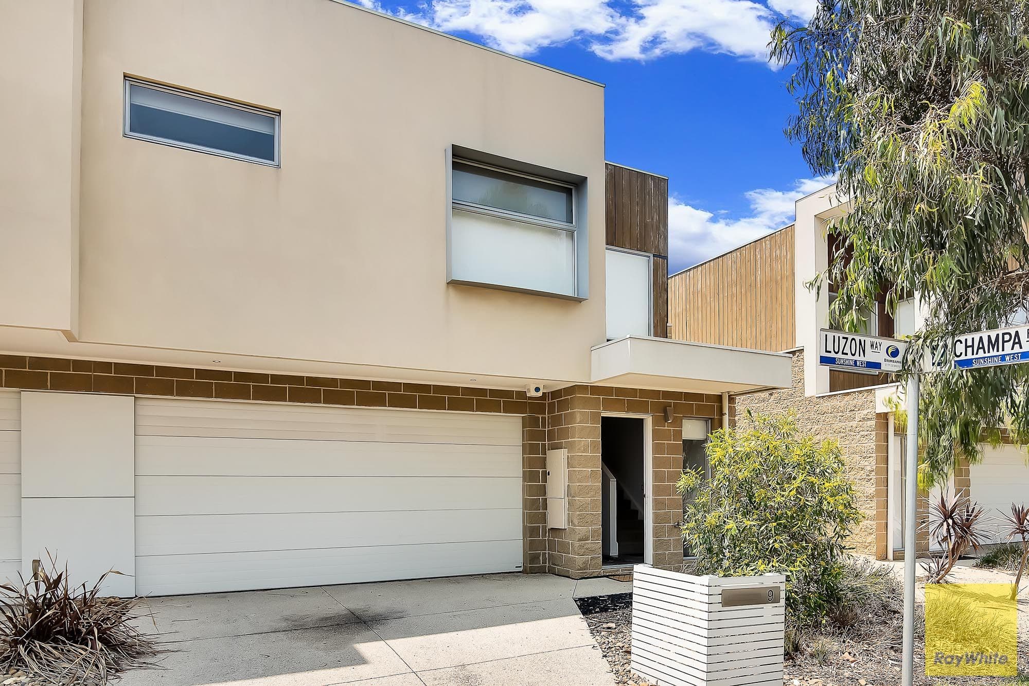 9 Luzon Way, Sunshine West VIC 3020, Sunshine West - Thumbnail 2
