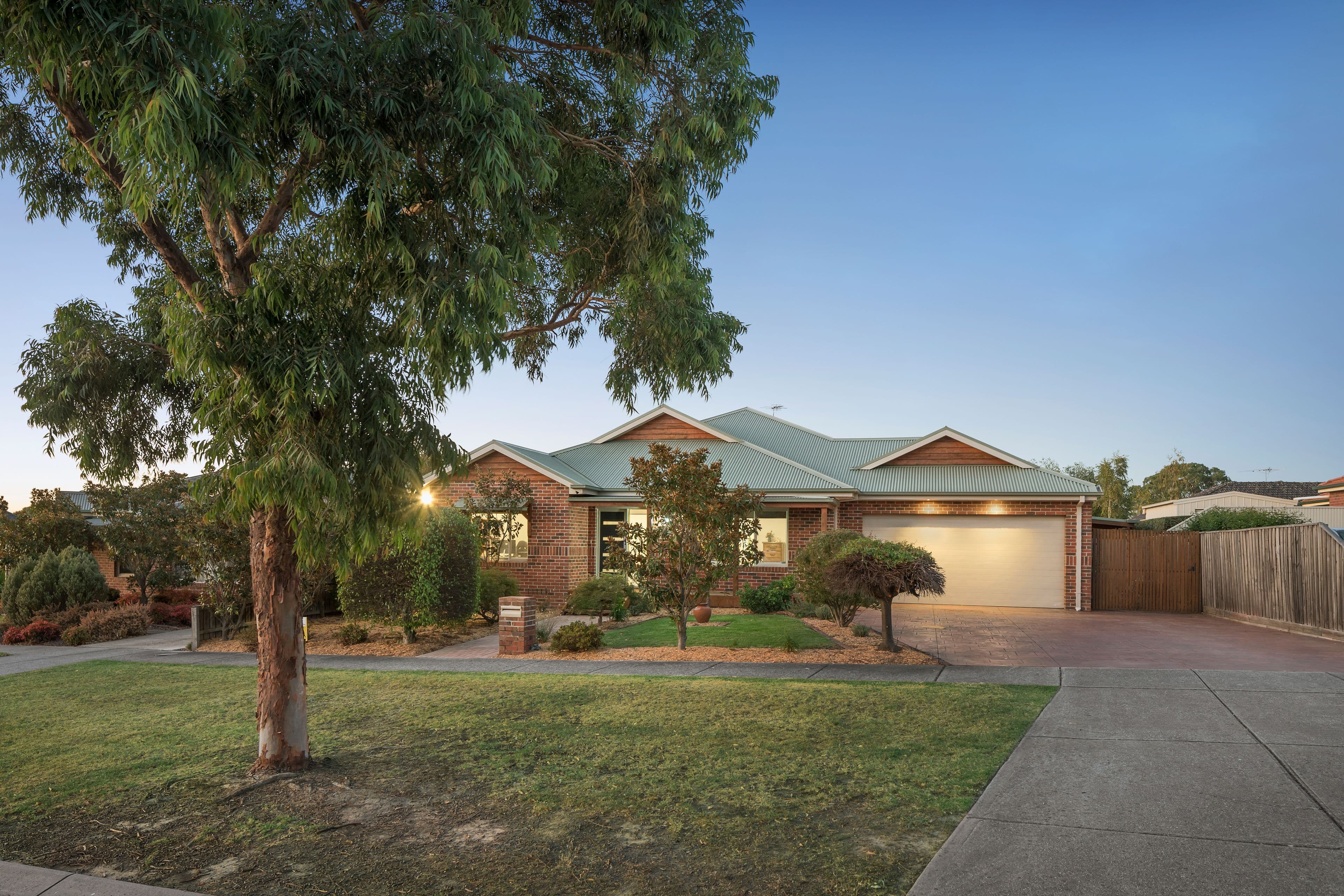 40 Overland Drive, Doreen VIC 3754, Doreen - Thumbnail 2