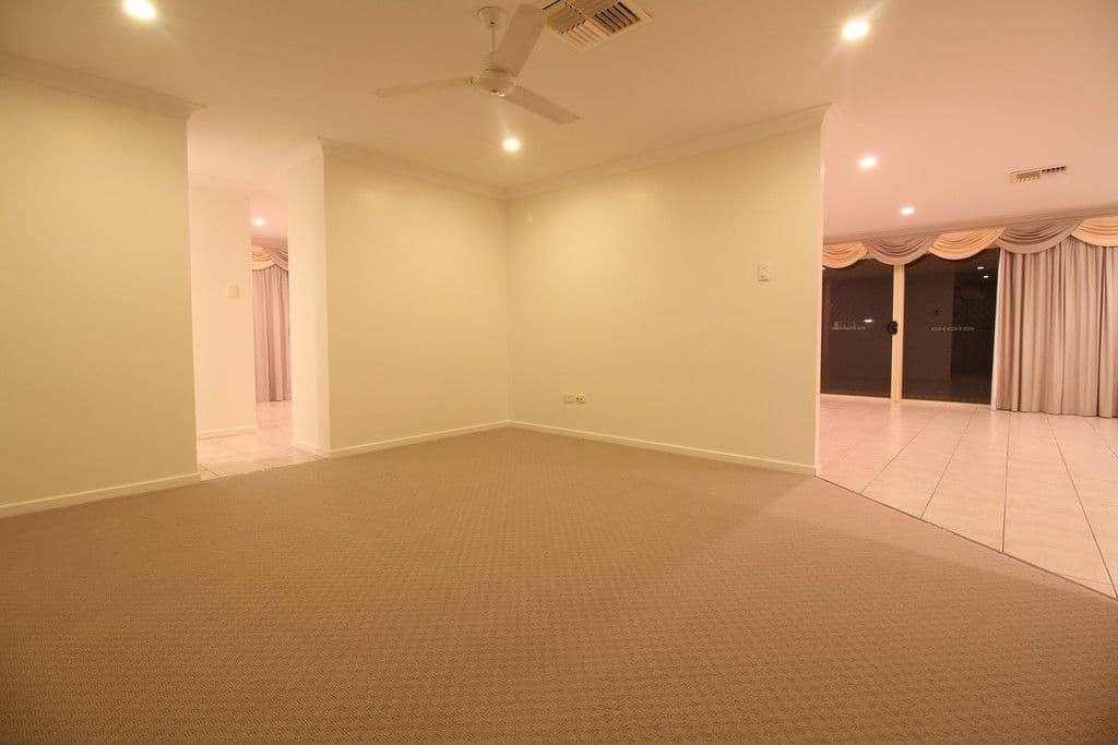 12 Haswell Street, Emerald QLD 4720, Emerald - Thumbnail 8