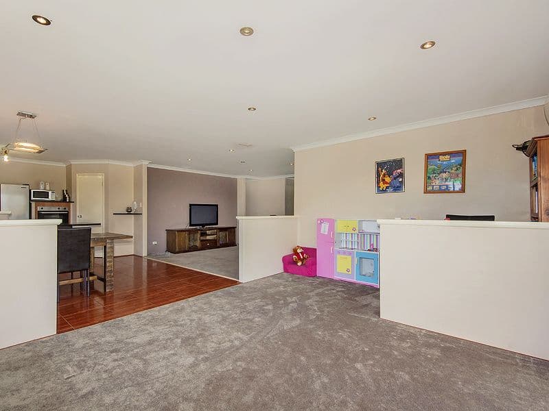 55 Coolamon Boulevard, ELLENBROOK WA 6069, Ellenbrook - Thumbnail 5