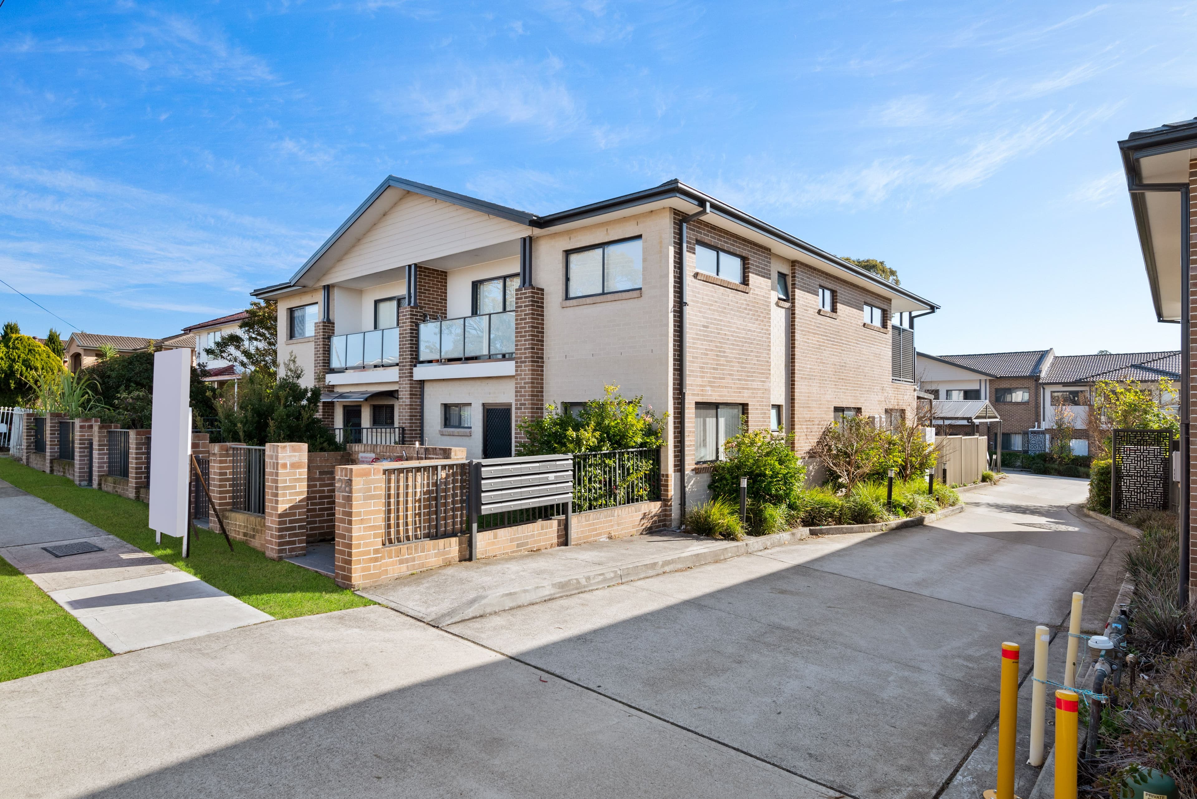 12/26 Third Avenue, Macquarie Fields NSW 2564, Macquarie Fields - Thumbnail 2
