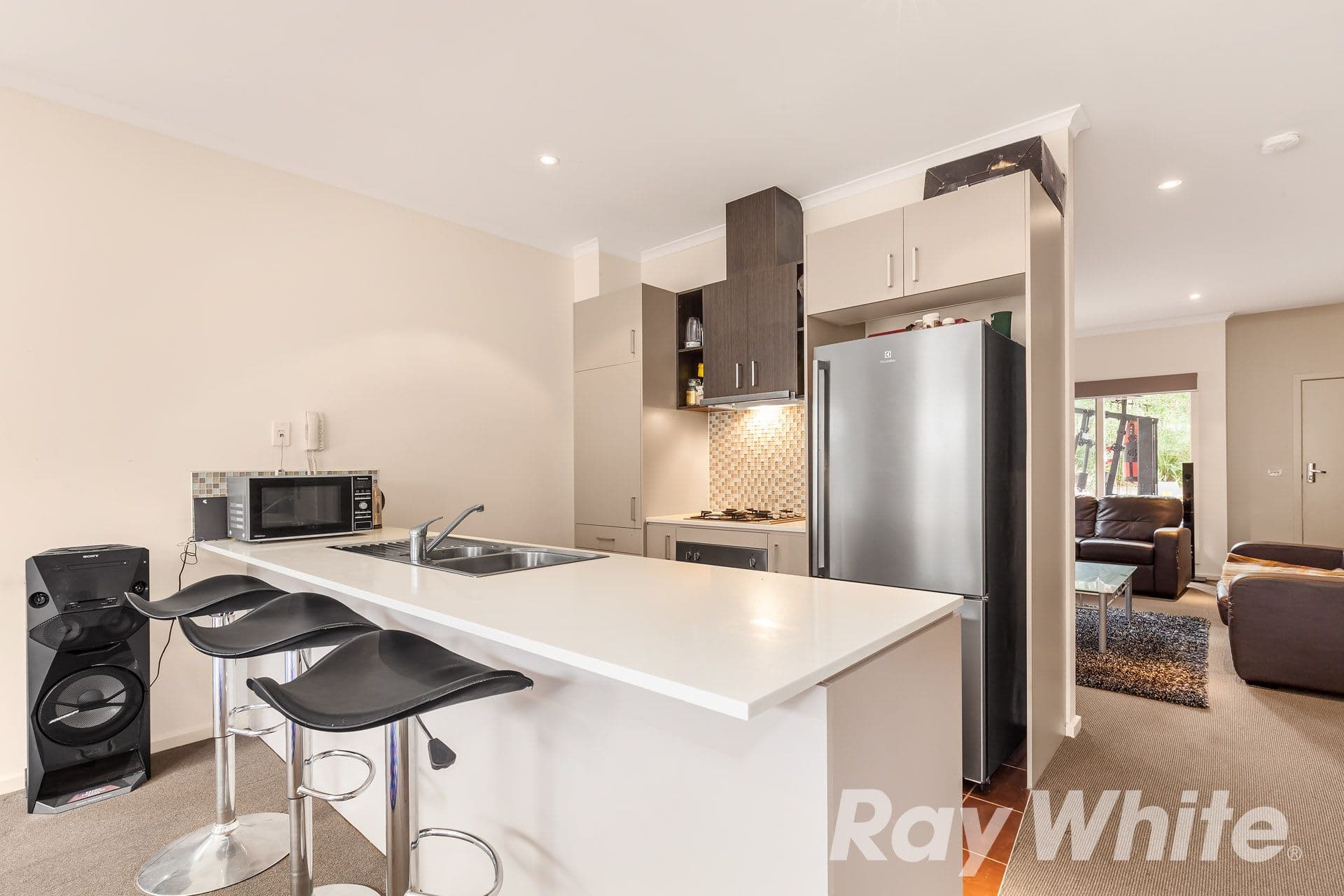 5 Milton Street, Ferntree Gully VIC 3156, Ferntree Gully - Thumbnail 2
