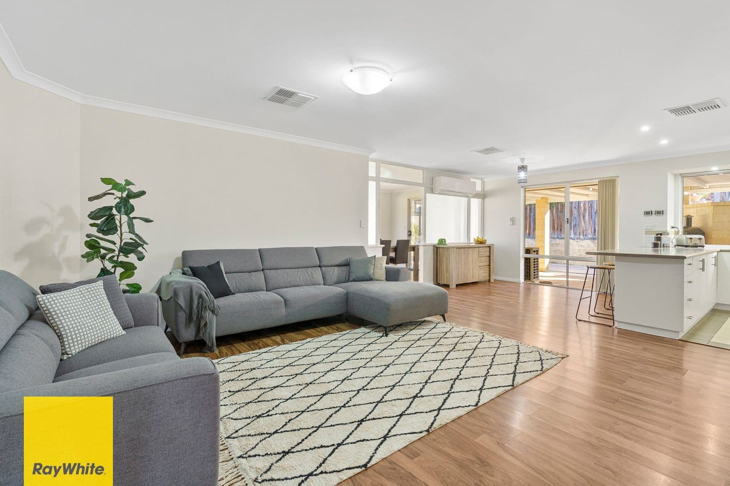 33 Rosewood Heights, Ellenbrook WA 6069, Ellenbrook - Thumbnail 5