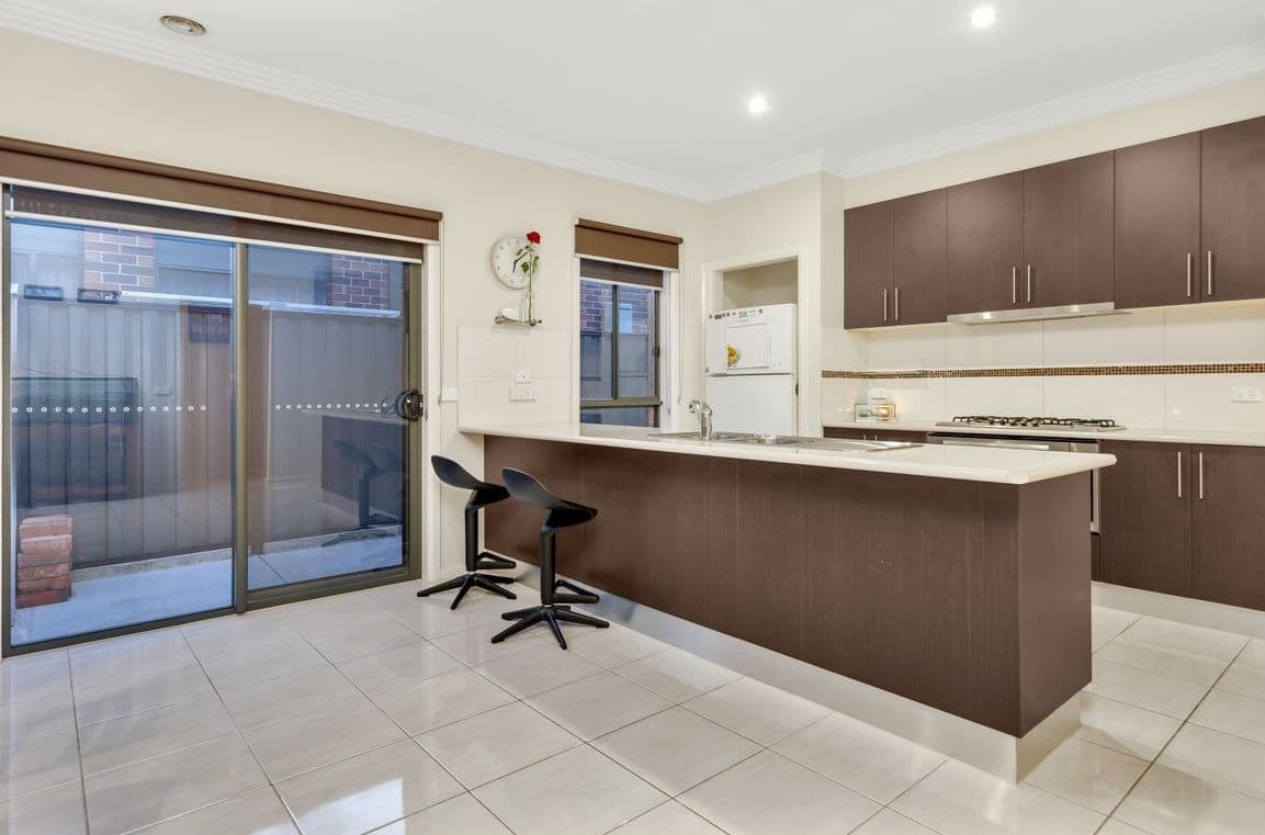 10 Gunther Way, Wollert VIC 3750, Wollert - Thumbnail 2