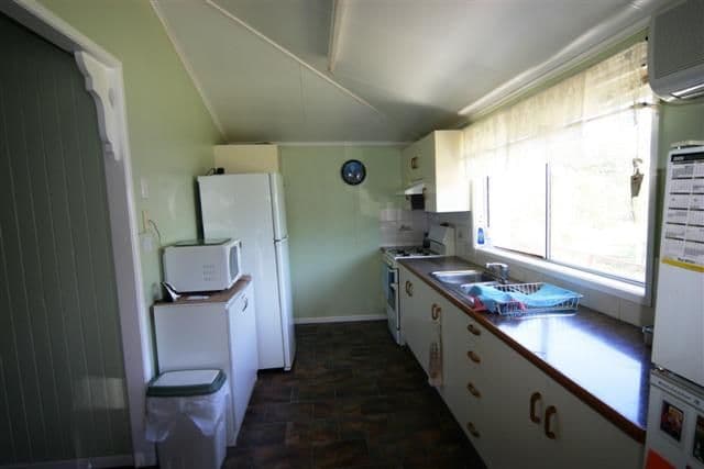 10 Carlow Drive, DALBY QLD 4405, Dalby - Thumbnail 3