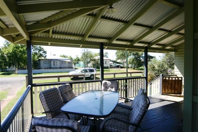10 Carlow Drive, DALBY QLD 4405, Dalby - Thumbnail 7