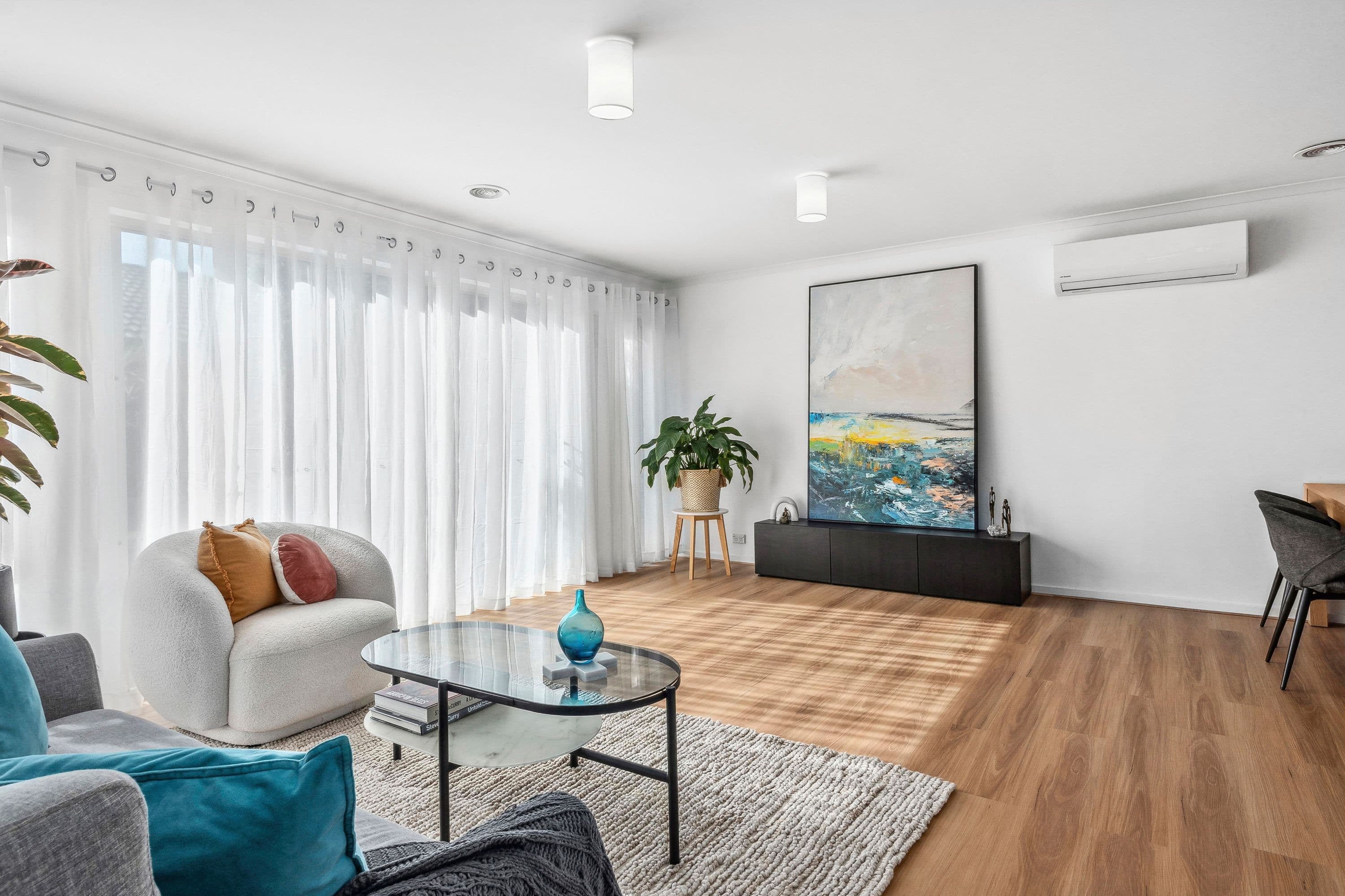 8 Nigella Avenue, Corio VIC 3214, Corio - Thumbnail 2