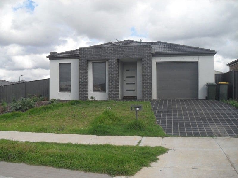 19 Edmondshaw Drive, DEER PARK VIC 3023, Deer Park - Image 1