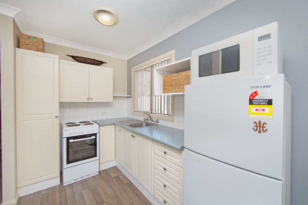 69 Brooke Avenue, Killarney Vale NSW 2261, Killarney Vale - Thumbnail 3