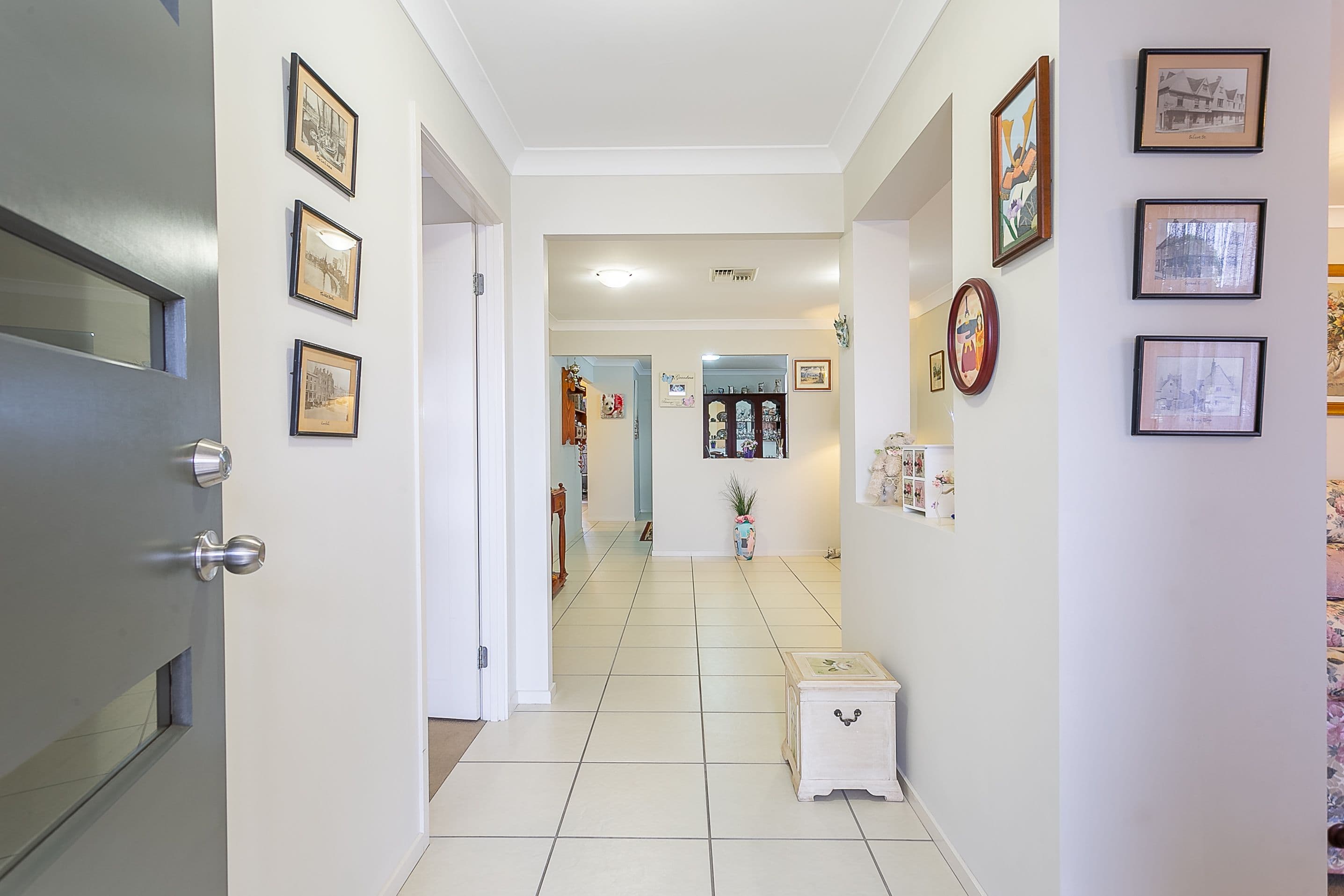 12 Hillview Street, Springfield QLD 4300, Springfield - Thumbnail 2