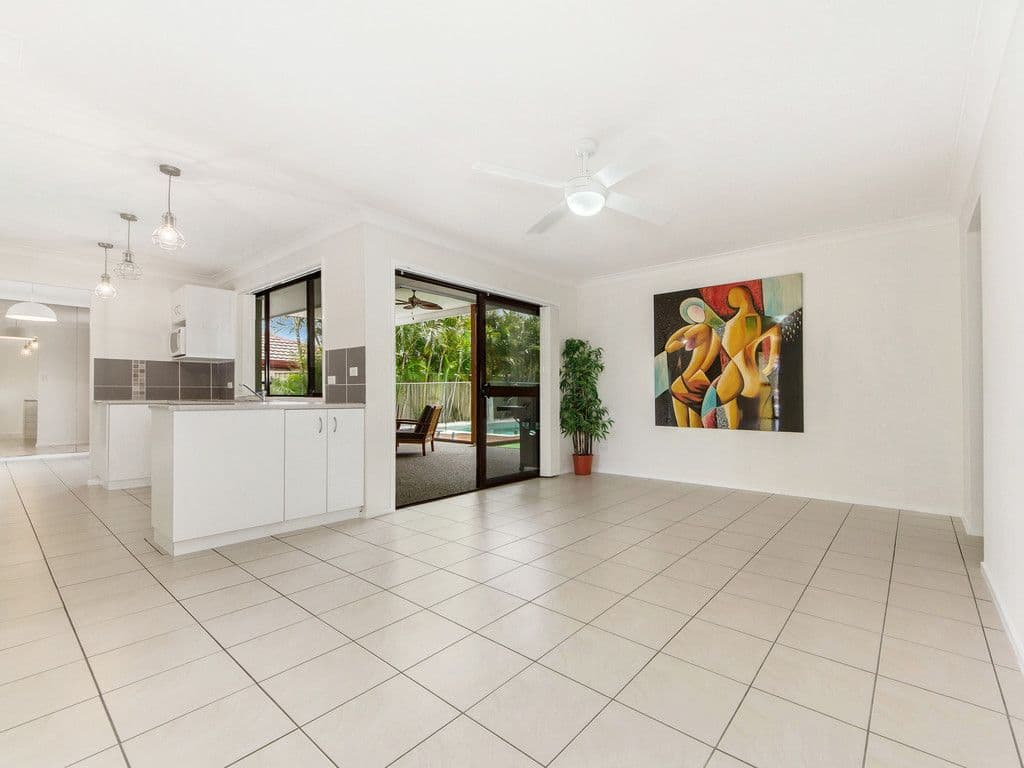 26 Treeview Drive, Burleigh Waters QLD 4220, Burleigh Waters - Thumbnail 5