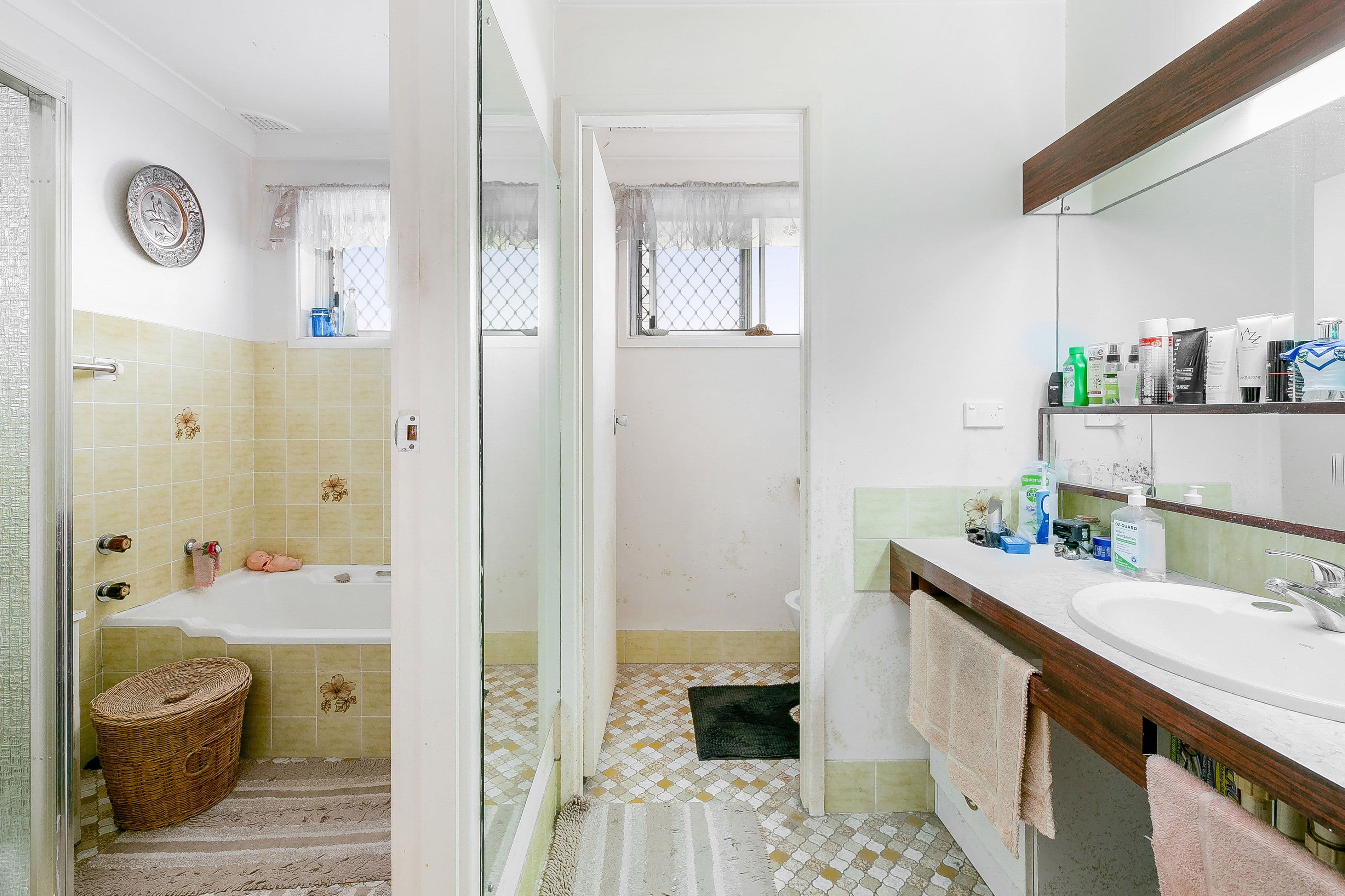 126 Rex Road, Georges Hall NSW 2198, Georges Hall - Thumbnail 7