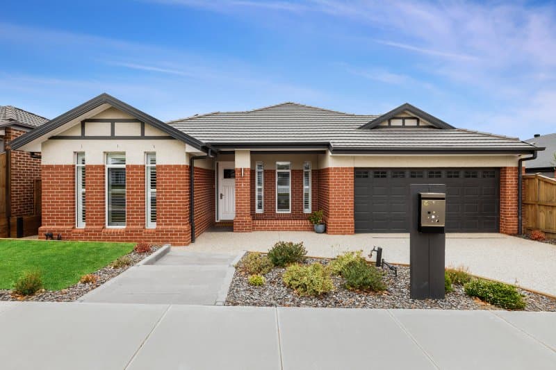 6 Filly Circuit, Sunbury - Image 1