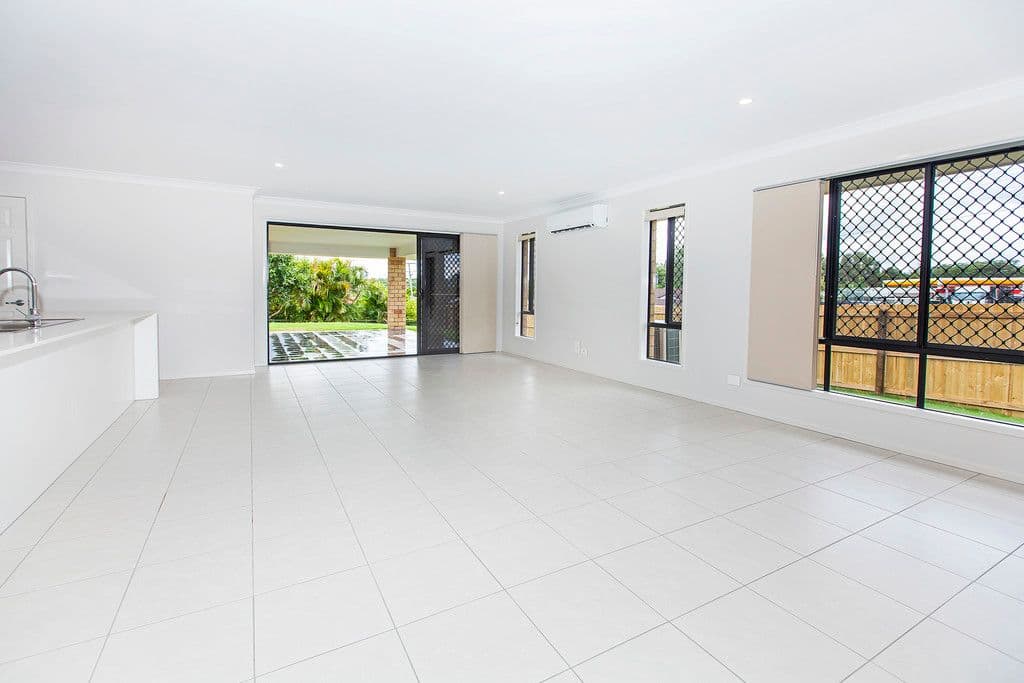 1 Rose Street, Yamanto QLD 4305, Yamanto - Thumbnail 6
