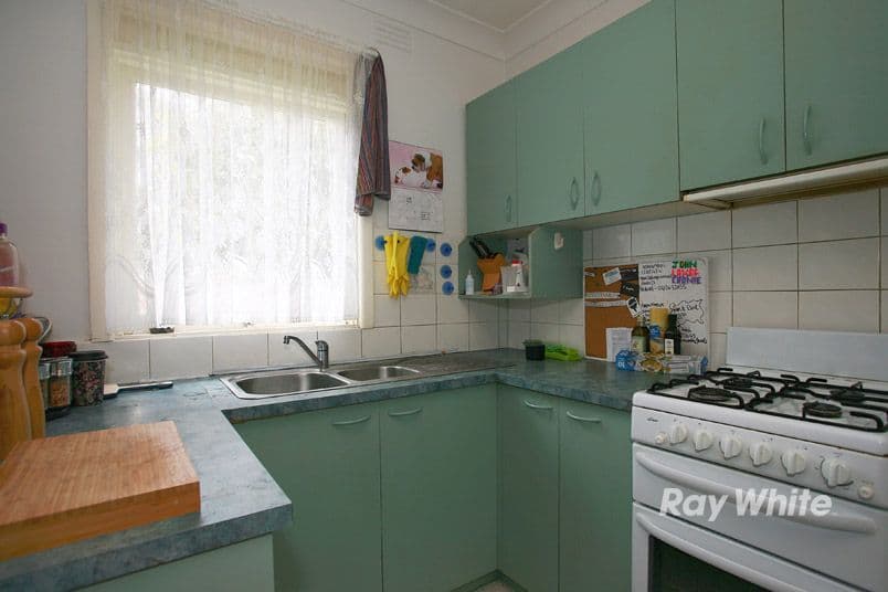 98 Kelvinside Road, NOBLE PARK VIC 3174, Noble Park - Thumbnail 5