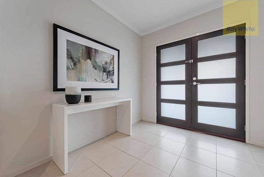 8 Lion Chase, Craigieburn VIC 3064, Craigieburn - Thumbnail 2