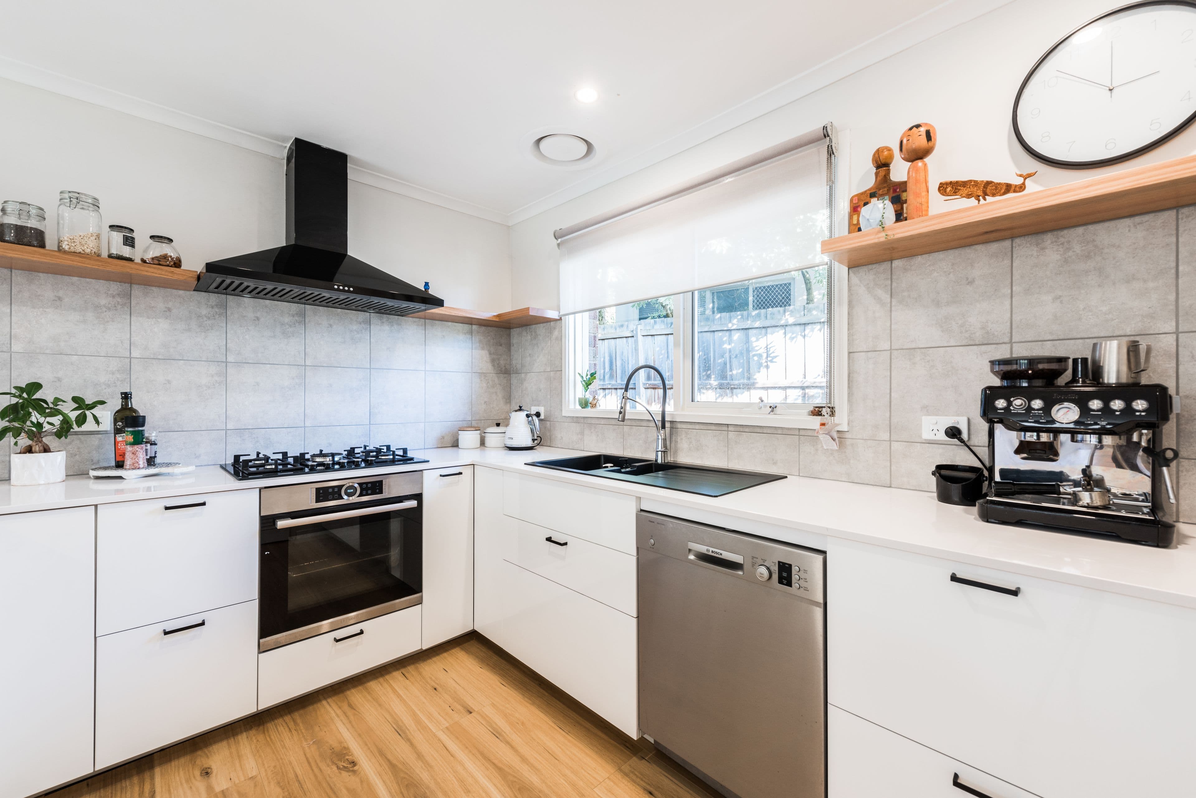 22 Robinia Street, Frankston VIC 3199, Frankston - Thumbnail 3