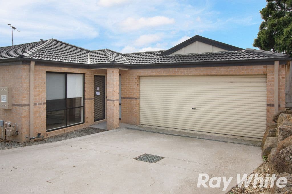 108 Ahern Road, Pakenham VIC 3810, Pakenham - Thumbnail 8