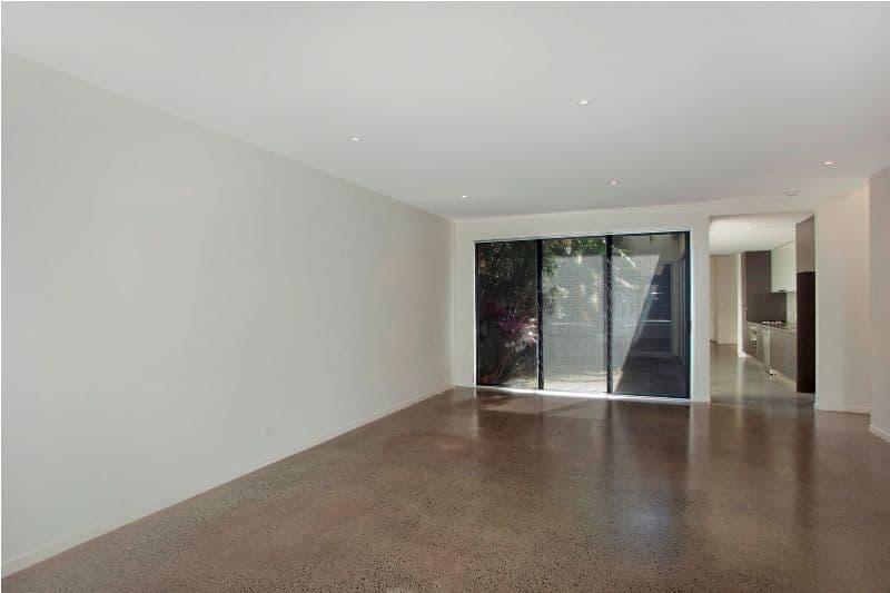 32 Watts Drive, VARSITY LAKES QLD 4227, Varsity Lakes - Thumbnail 4